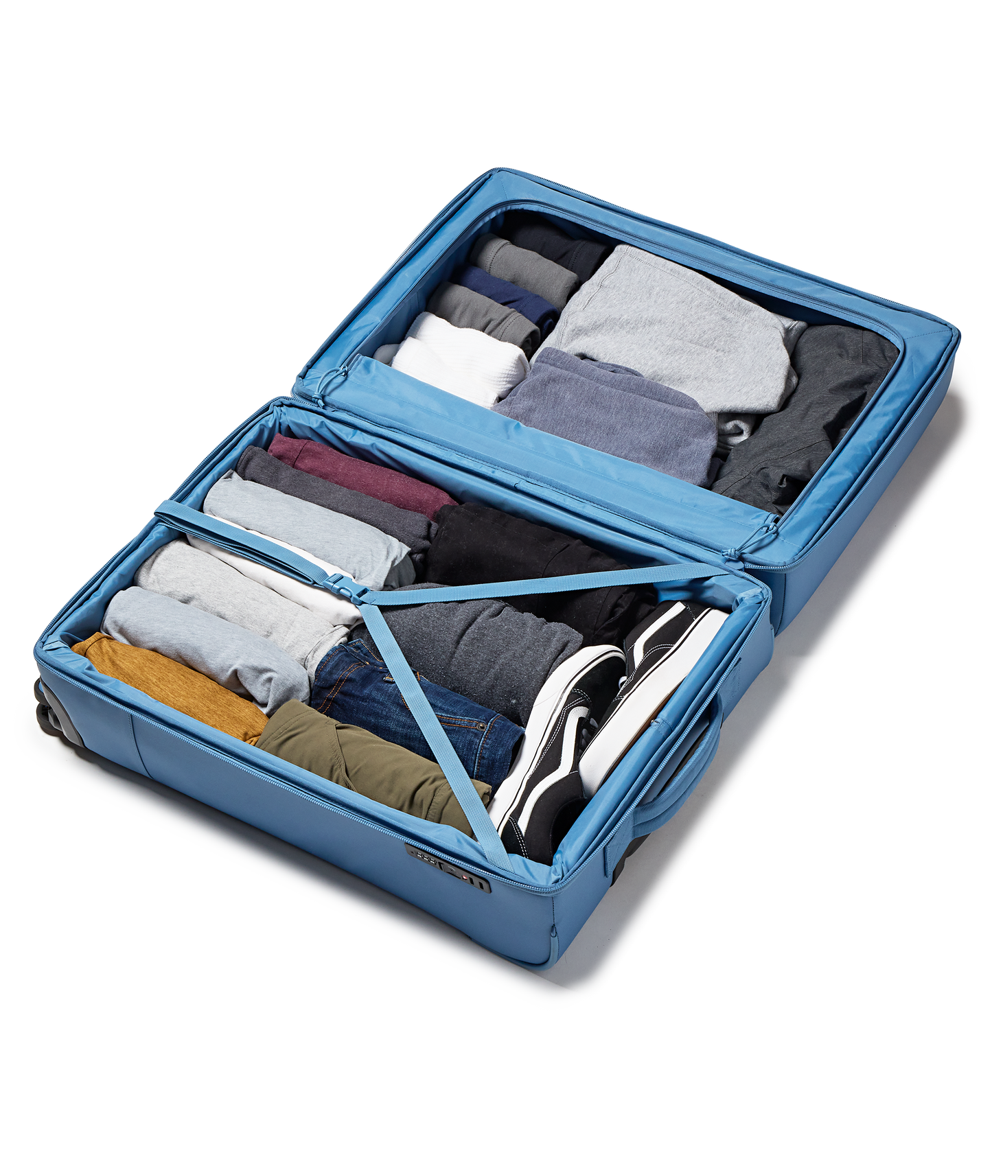 26-checked-luggage-toiletry-bag-elemental-blue-set-z6 JS0A8E8CEW5-DET3.png