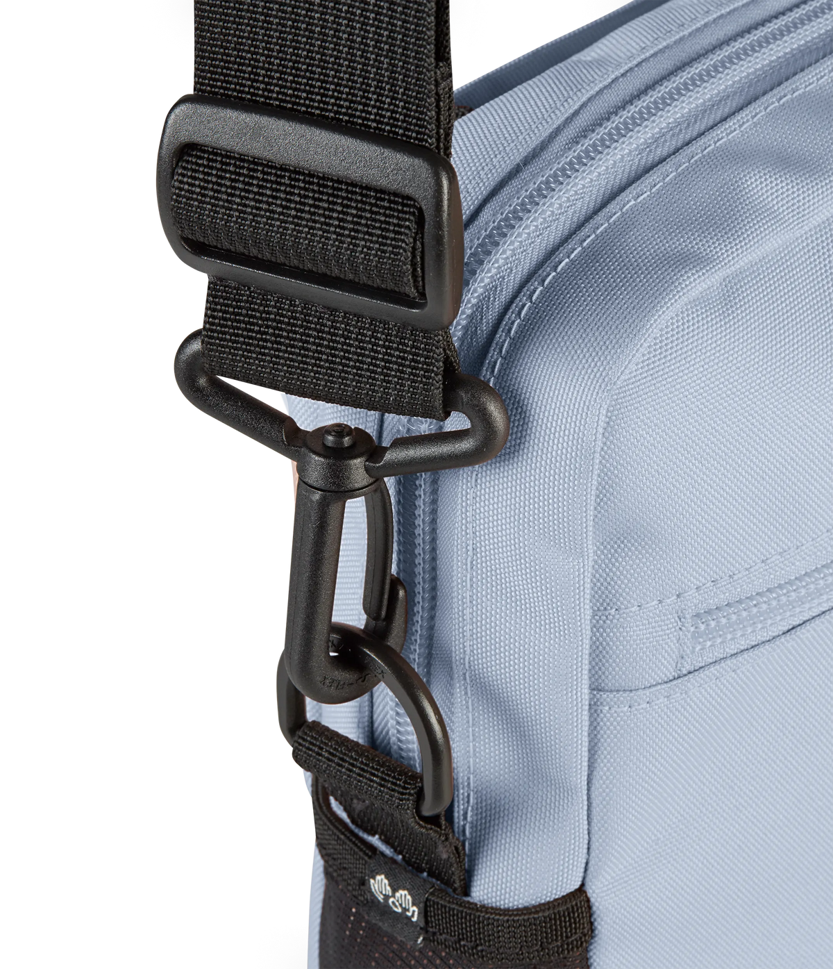 central-adaptive-crossbody-b8 JS0A7ZNB7G7-DET4.webp
