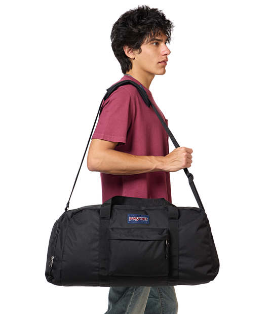 weekender-large-duffel-x4 JS0A85VE008-MODEL.png