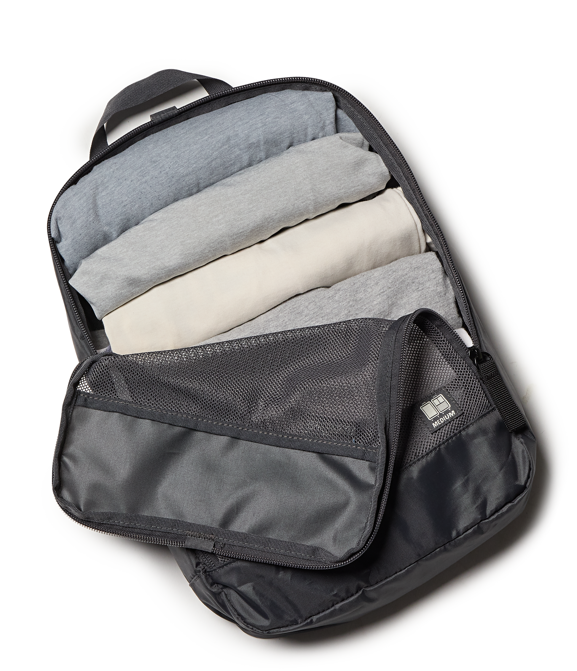22-carry-on-luggage-packing-cubes-smokey-grit-set-i4 JS0A86DRDMX-DET5.png