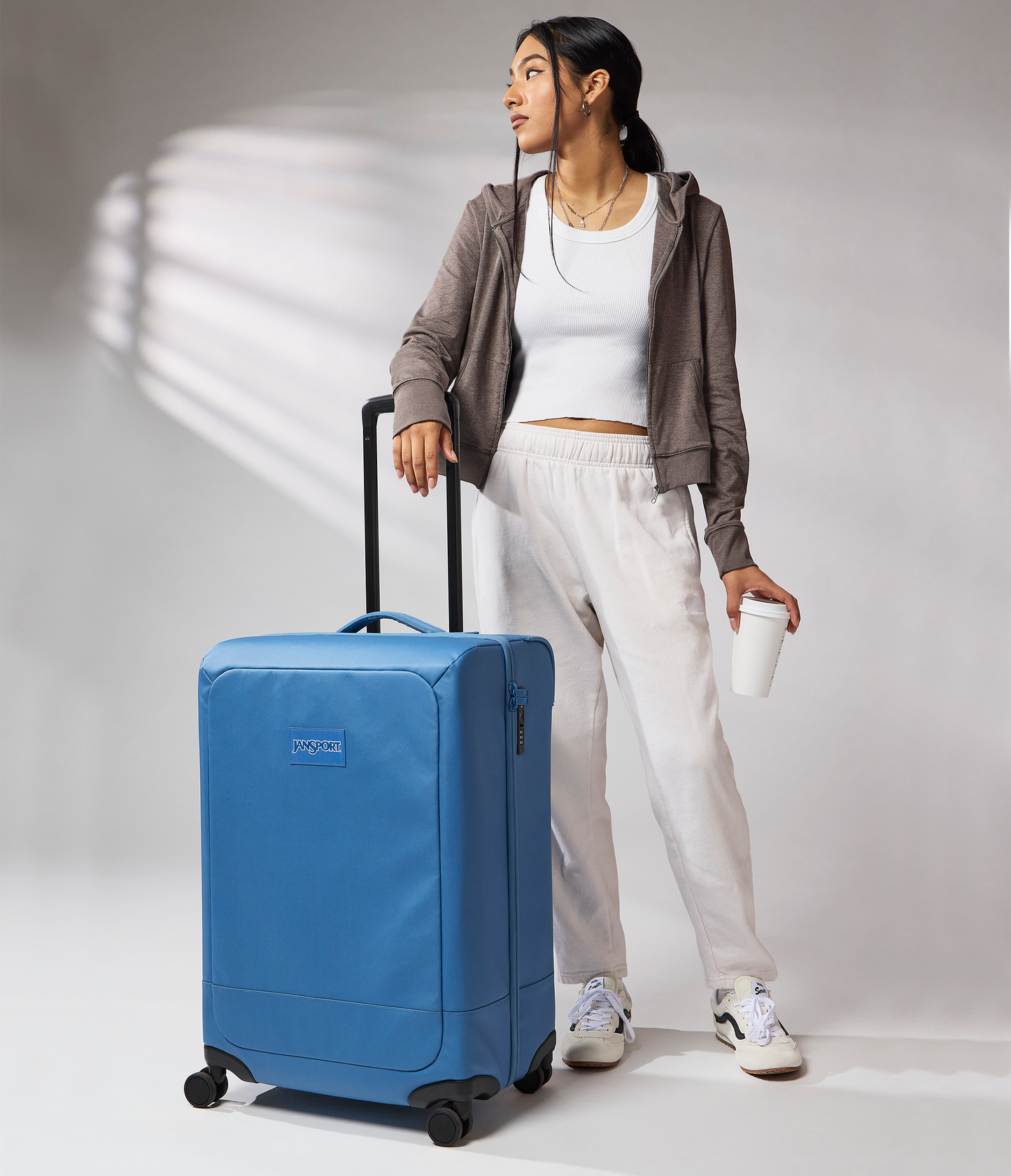 good-latitude-26-checked-s0 JS0A8E8CEW5-MODEL.png
