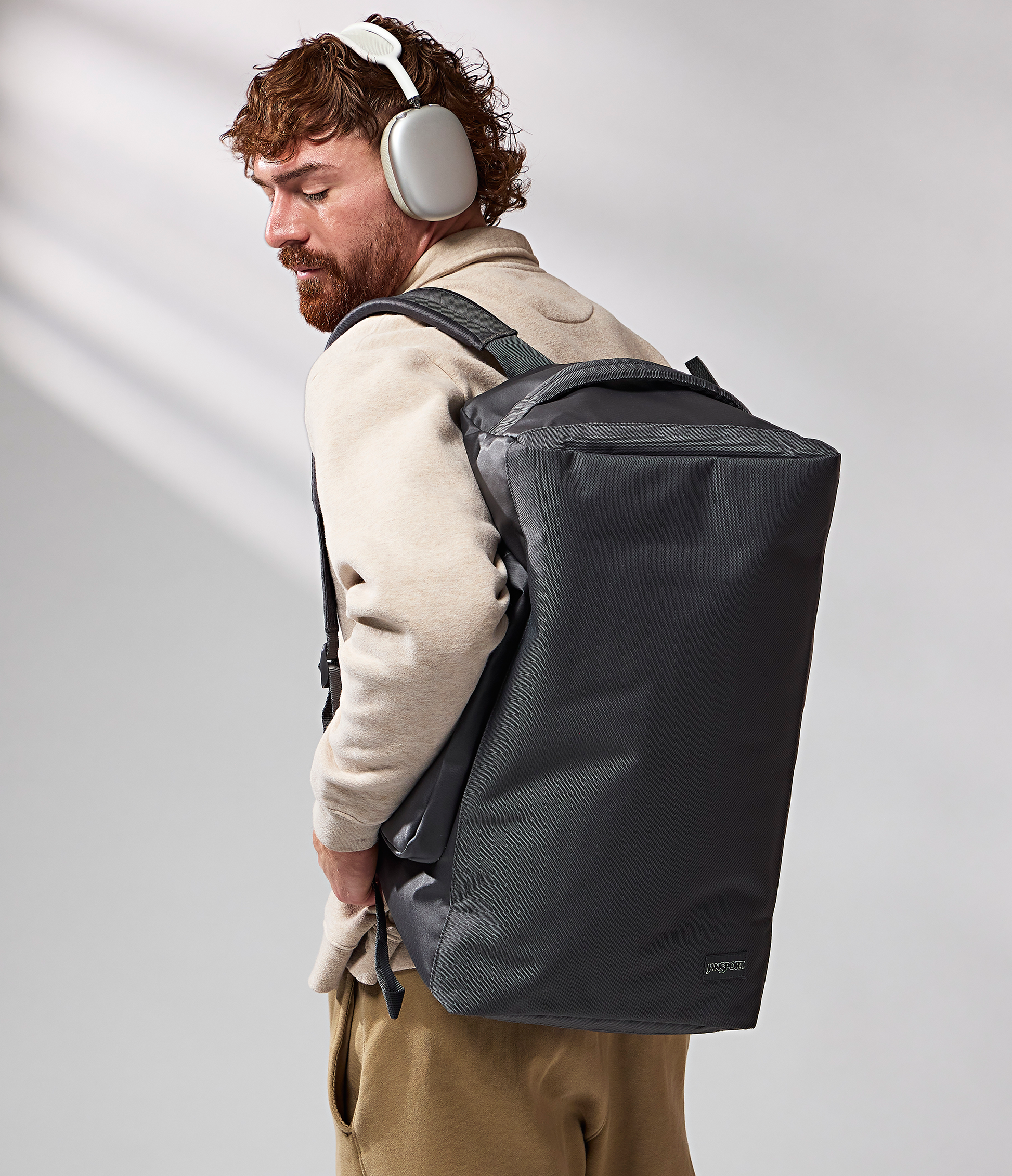 good-latitude-convertible-duffel-o7 JS0A8E8EDMX-MODEL.png
